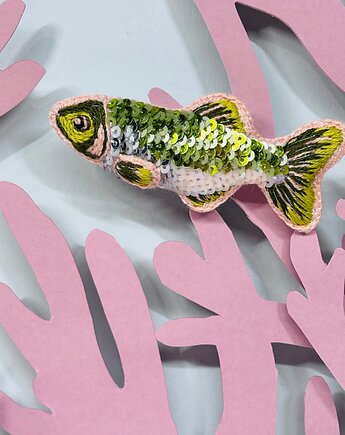 Broszka ryba lśniący szczupak z cekinami, MowiedoCiebie