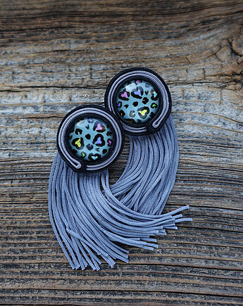 Szare kolczyki sutasz z motywem panterki, Mró Soutache