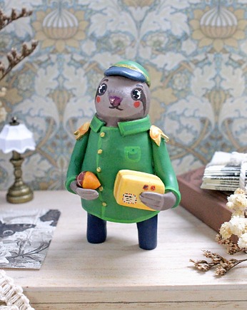 Leniwiec kurier, Qletta Clay