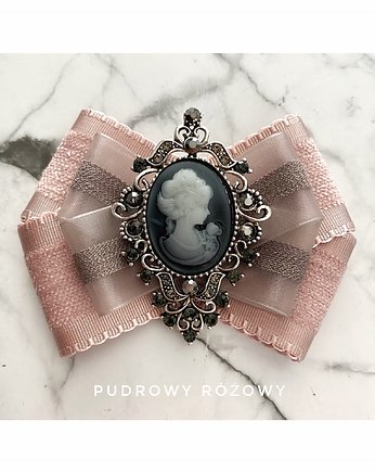 Brosza Pudrowa z tiulem Kamea NEW, Pudrowy Różowy