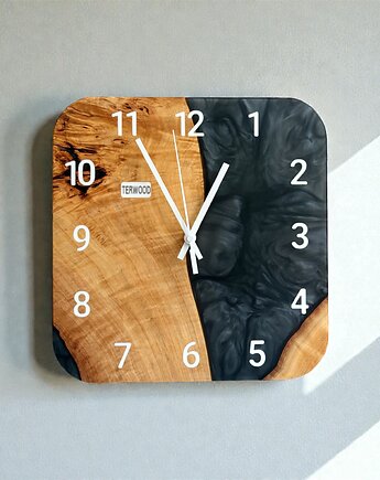 Zegar ścienny 30 cm z topoli i czarnej żywicy epoksydowej, terwoodcraft
