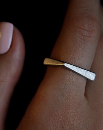 Classic II (asymmetrical) pierścień, ARTON