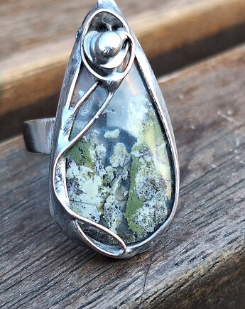 Mszysty - pierścionek regulowany, po drugiej stronie lustra