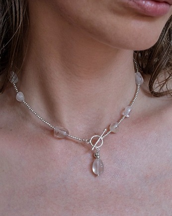 Srebrny choker z przezroczystym kwarcem. Krople deszczu, Nebula7