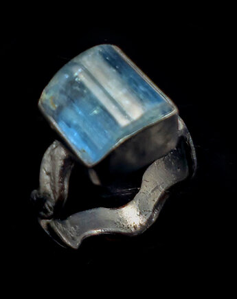 Pierścionek akwamaryn i srebrna fala, Pracownia Neores