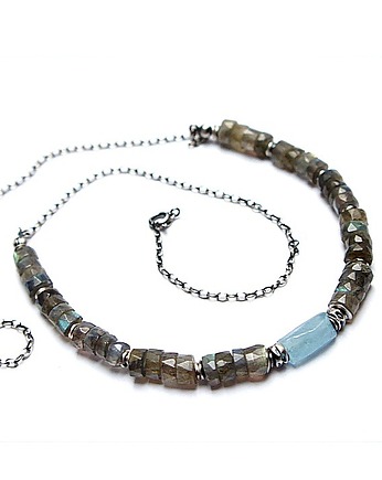 Labradorytowe krążki - naszyjnik, Katia i krokodyl