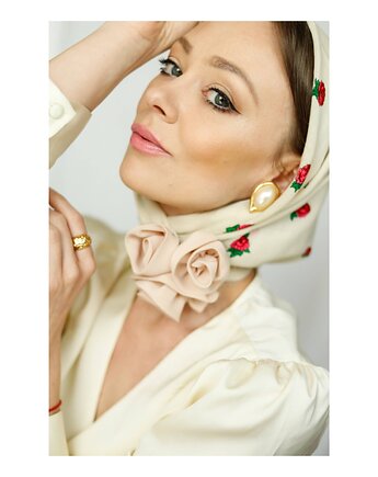 Jedwabny zestaw broszek, Celina Parysów