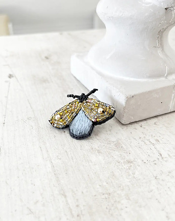 Broszka BZYK 48 ręcznie haftowana przypinka owady koraliki dzień kobiet, HAART