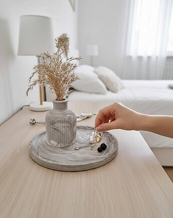 Dekoracyjny zestaw z gipsu podstawka i wazonik na suszki GP58, Barwny Zakątek