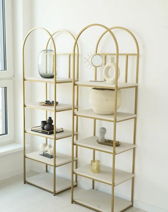 Złoty regał z kaszmirowymi półkami - SYNTHIA, Papierowka Simple form of furniture