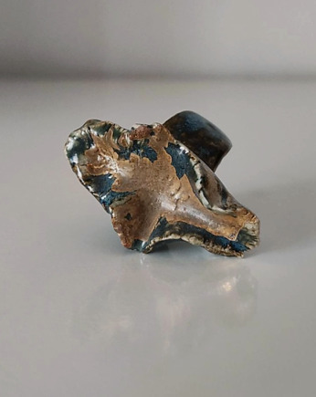 Ceramiczny pierścionek w organicznym kształcie, LaKama