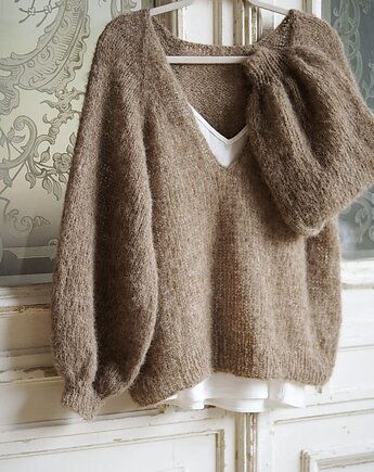 Sweter CreamRomance, Karolina Herra