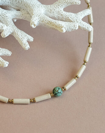 Beżowy naszyjnik choker z turkusem afrykańskim, AT NOON