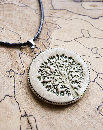 Naszyjnik ceramiczny z motywem drzewa, studnia ceramiczna