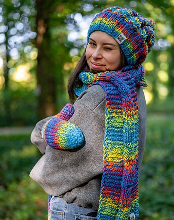 Czapka MERINO 50% ,,Tęcza błękit SMILE, Brain Inside