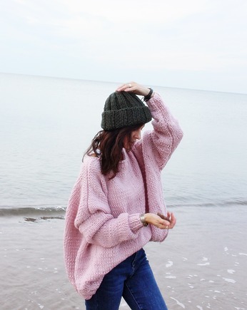 Sweter handmade oversize  z wełną  pudrowy róż, Mademoiselle Patrini