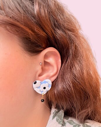 Kolczyki serduszka z motywem kwiatowym - błękitne, Cuksy Jewellery