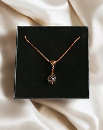 Uroczy naszyjnik: różyczka : RZEŹBIONY kwarc dymny : wyjątkowy prezent, kaktusia