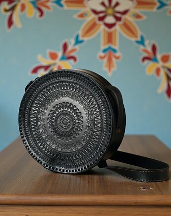 Torebka skórzana ręcznie robiona góralska okrągła na ramię Carmen Duża, SempreArte