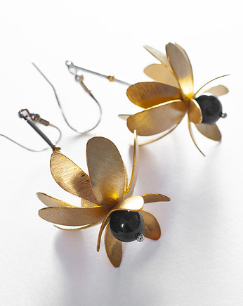 Kolczyki srebrne - kwiaty z  onyksem i mosiądzem. [PrK2], Anillito
