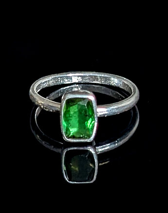 Pierścionek zieleń turmalinu, Pracownia Neores