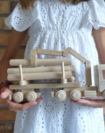 Drewniana ciężarówka tir transport drewna, nkcraftstudio