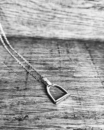 Naszyjnik strzemię koń, Czaki Bransoletki