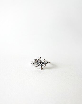 Pierścionek srebrny Flori, Ilona Siejda