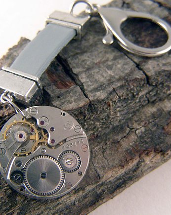 Mechaniczny brelok 159, Zegarynki