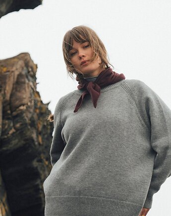 Apaszka Bordowa BIRUANG 100% etycznej wełny merino RWS, KOPYTO