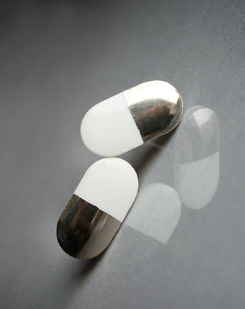 SILVER PILL/stal chirurgiczna/, Magda Łysiak