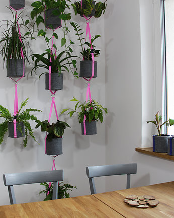 kwietnik Hanggo, Pekala Design