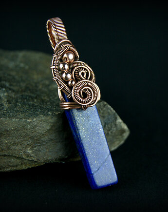 Wisiorek wire wrapping z lapis lazuli, Blue Pearl Art
