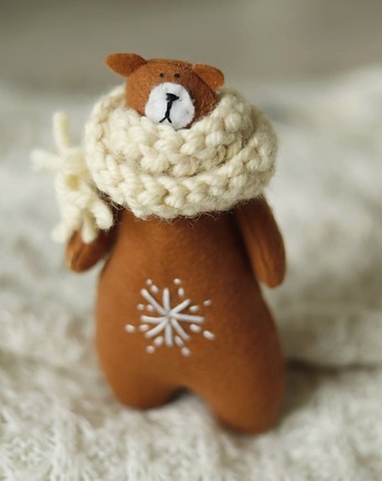 Miś w grubym wełnianym szaliku, Kruszek