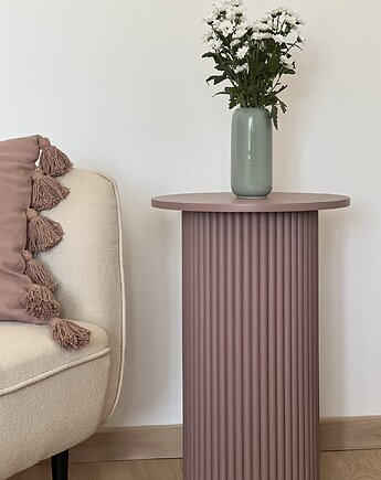 Okrągły, ryflowany stolik nocny, pomocniczy w kolorze mauve, tr.tables