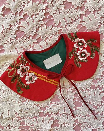 Kołnierzyk Merry, Prześwity