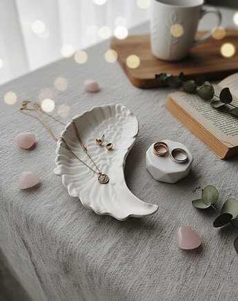 Podstawka na biżuterię anielskie skrzydło z gipsu, Barwny Zakątek