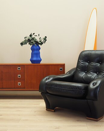 Fotel czarny, włoski design, lata 80, produkcja: Włochy, Przetwory design