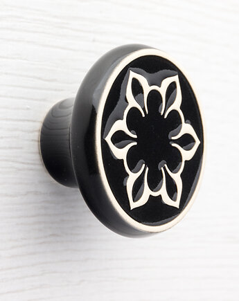 Gałka do mebli czarna z jasnym ornamentem, wz.2, pracowniazona