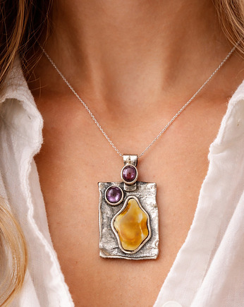 Wisiorek z bursztynem bałtyckim i ametystem - Zawieszka bursztynowa - Bursztyn, Amber Charm