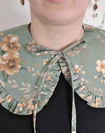 Kołnierzyk vintage zielony w kwiaty, Rzecz w Tym