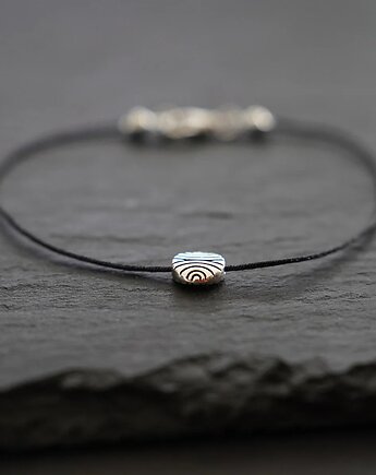 Bransoletka na czarnym sznurku z metalową przekładką, Aurum Deluxe