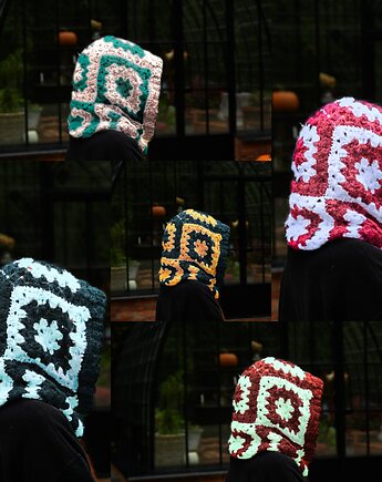 Balaclava alpaka ręcznie szydełkowana, kwiaty biżuteria