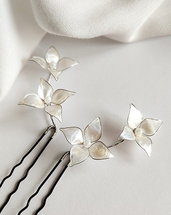 Spinka white flower, Simpleness