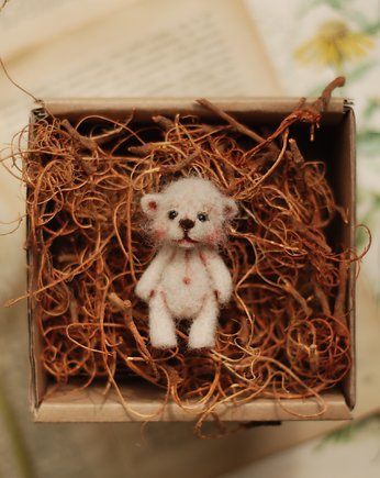 Mini miś- broszka, BoboLobo Handicraft