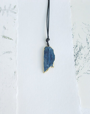 Kianit niebieski surowy wisior No 4, galeria nuit