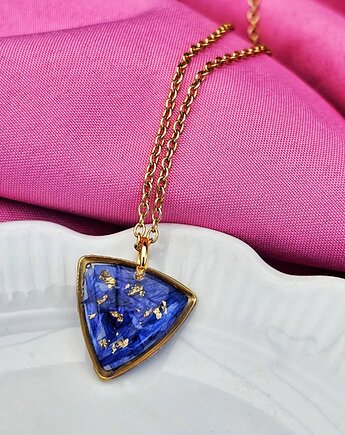 Naszyjnik z chabrem, Kwiatostany