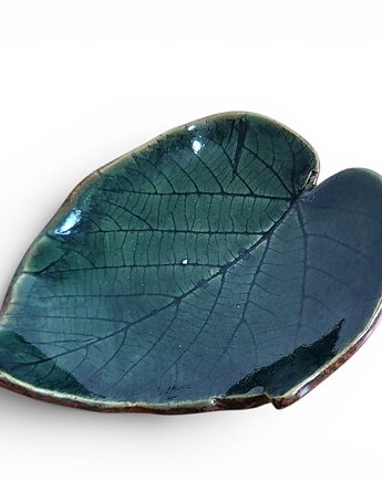 Ceramiczna podstawka pod biżuterię w kształcie liścia, ArtByLeika