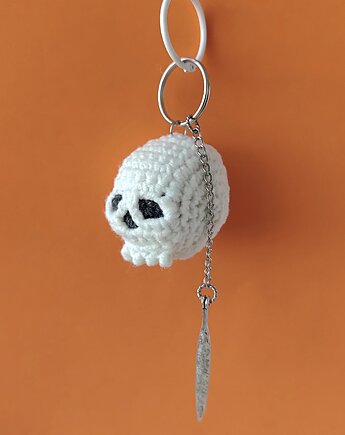 Szydełkowy brelok zawieszka Czaszka biała, Not only cute crafts
