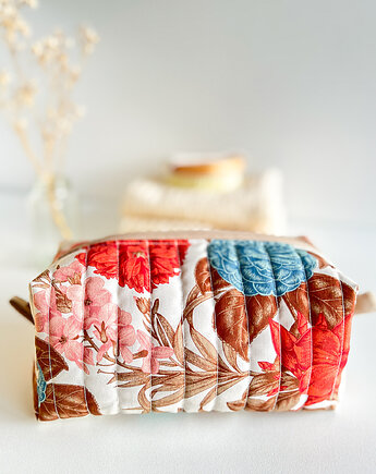 Kosmetyczka w kwiaty, gucialoveskids